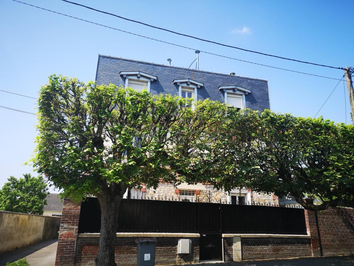 Residence De La Republique Bessancourt ภายนอก รูปภาพ